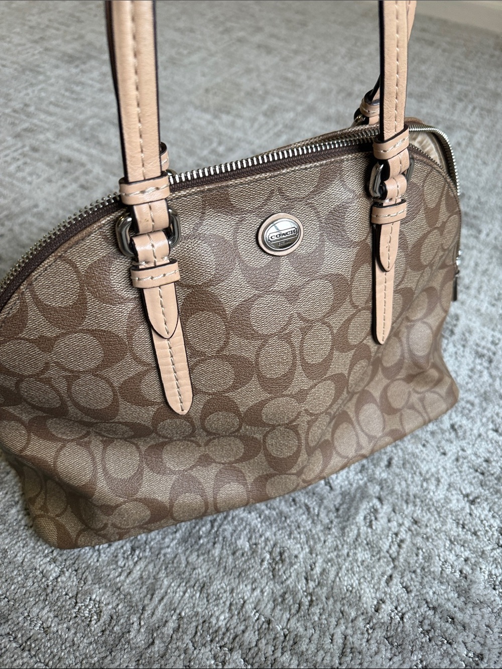 PEYTON SIGNATURE CORA DOMED SATCHEL